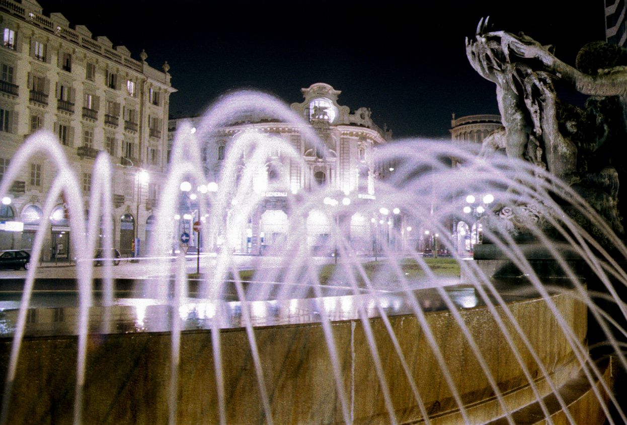 2001/11 - Torino P.zza Solferino - Turin Night Light