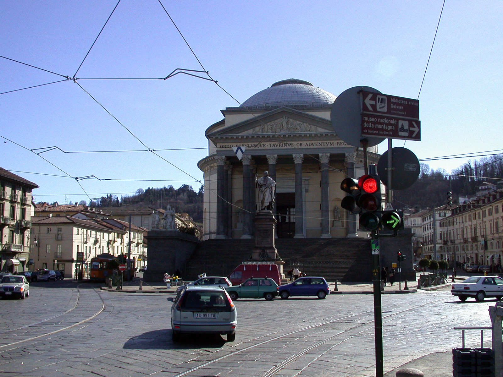 2002/02 - Torino Chiesa Gran Madre di Dio - Turin Day Light