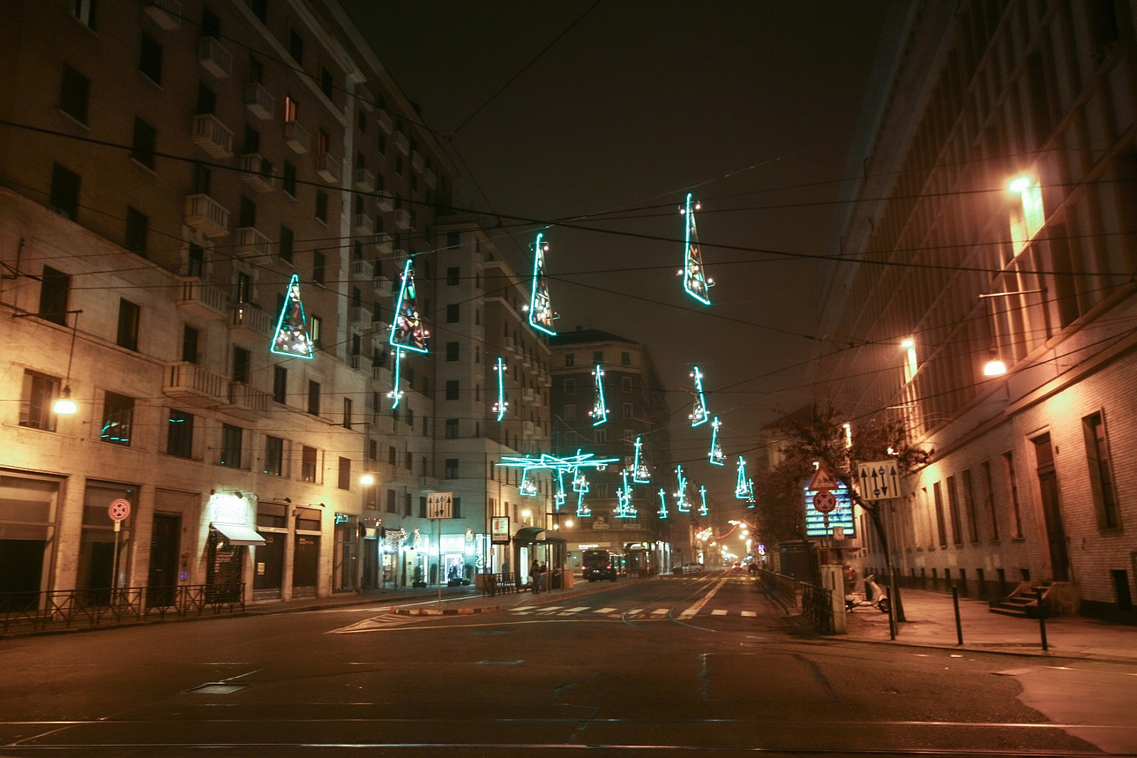 2006/12 - Torino Via Bertola - Turin Night Light
