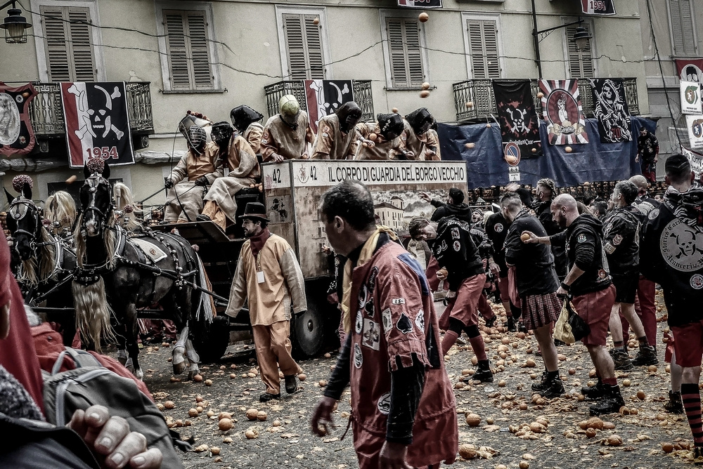 Ivrea (TO) - Storico Carnevale - 2023 - Ivrea (TO) Battaglia delle arance