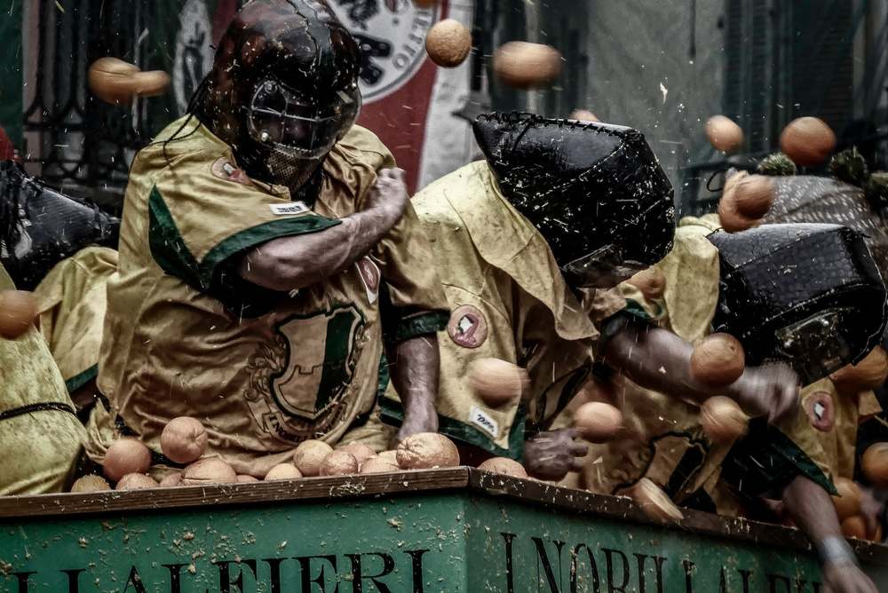 Ivrea (TO) - Storico Carnevale - 2023 - Ivrea (TO) Battaglia delle arance