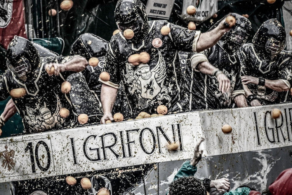 Ivrea (TO) - Storico Carnevale - 2023 - Ivrea (TO) Battaglia delle arance