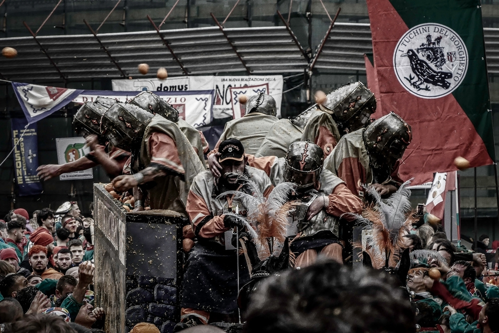Ivrea (TO) - Storico Carnevale - 2023 - Ivrea (TO) Battaglia delle arance
