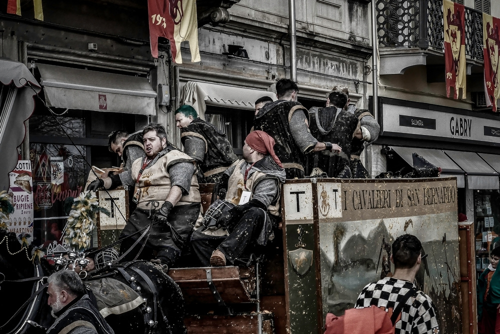Ivrea (TO) - Storico Carnevale - 2023 - Ivrea (TO) Battaglia delle arance