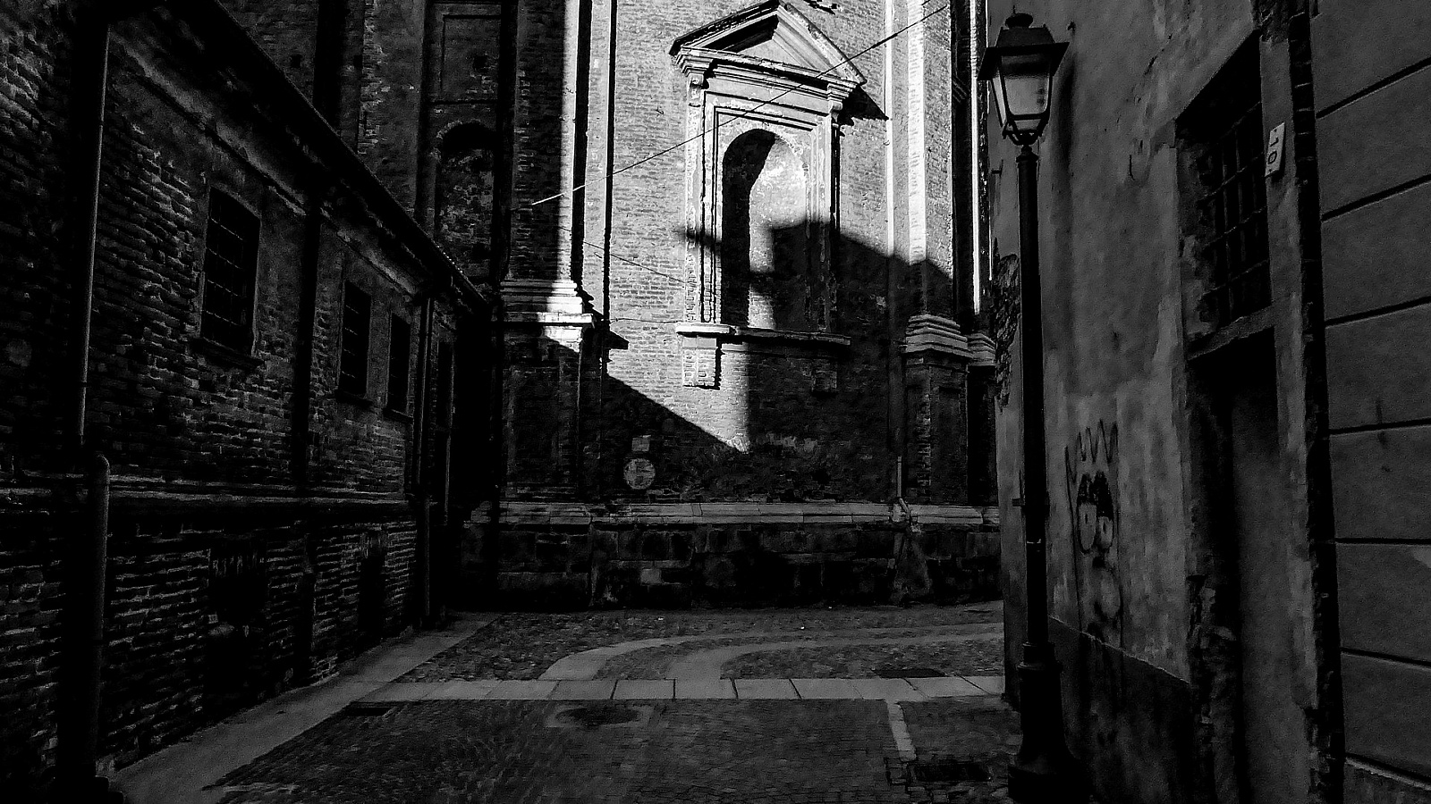 2022 - Novara (NO) - PORTPHOTO B&W