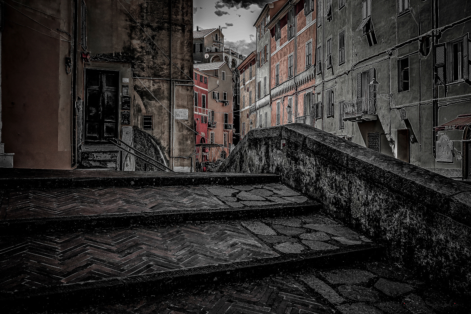 Liguria (IM) Porto Maurizio - Borgo Parasio - Black and White in Color